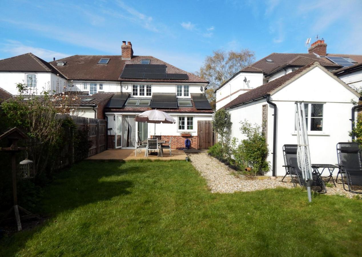 Luxurious 3 Bedroom House For Families, Corporate With Gardens And Parking Apartamento *