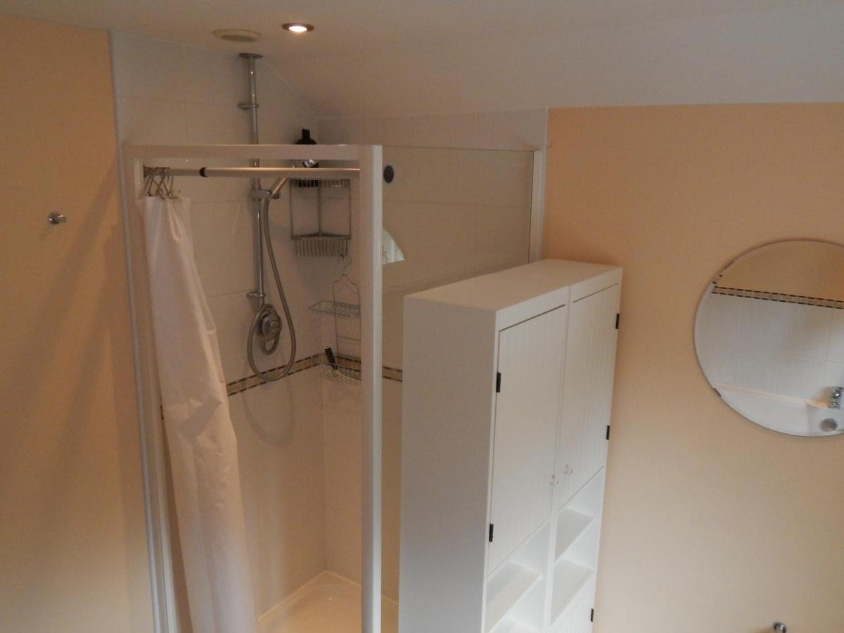 Luxurious 3 Bedroom House For Families, Corporate With Gardens And Parking Cambridge