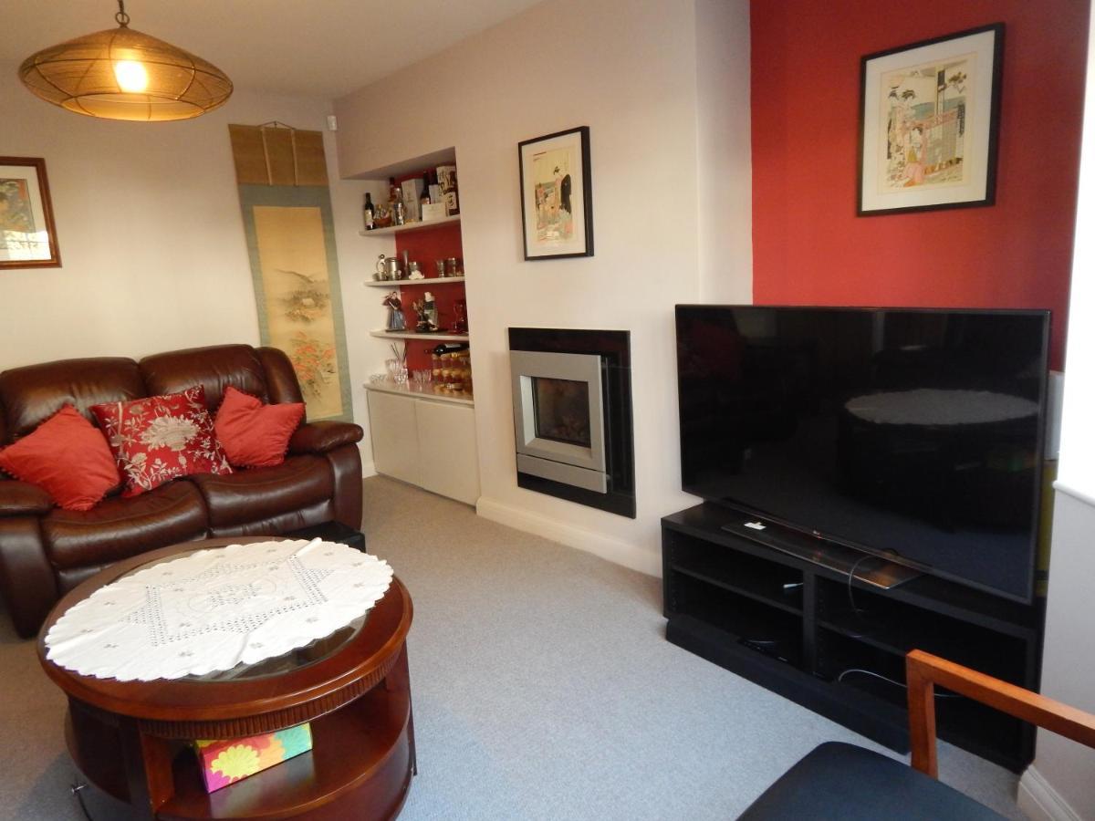 Apartamento Luxurious 3 Bedroom House For Families, Corporate With Gardens And Parking